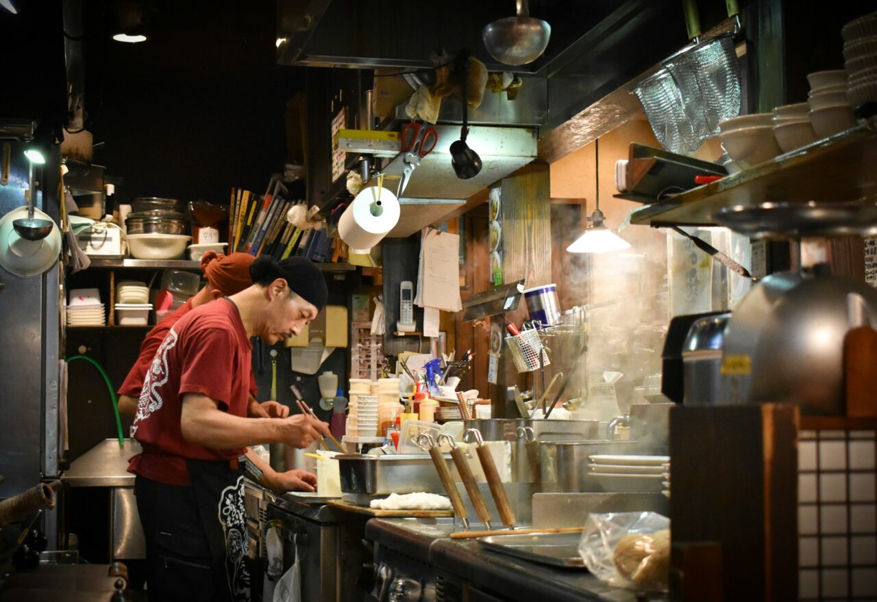 「成功するラーメン店経営の秘訣とは?5つの成功要因」