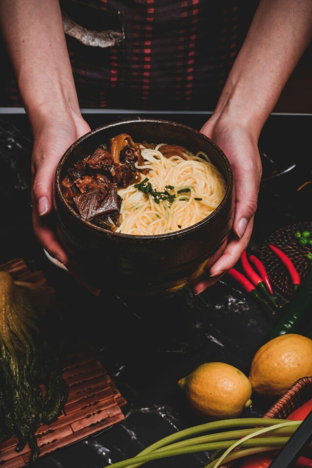 業務用ラーメンスープのメリット〜仕込み時間の短縮〜